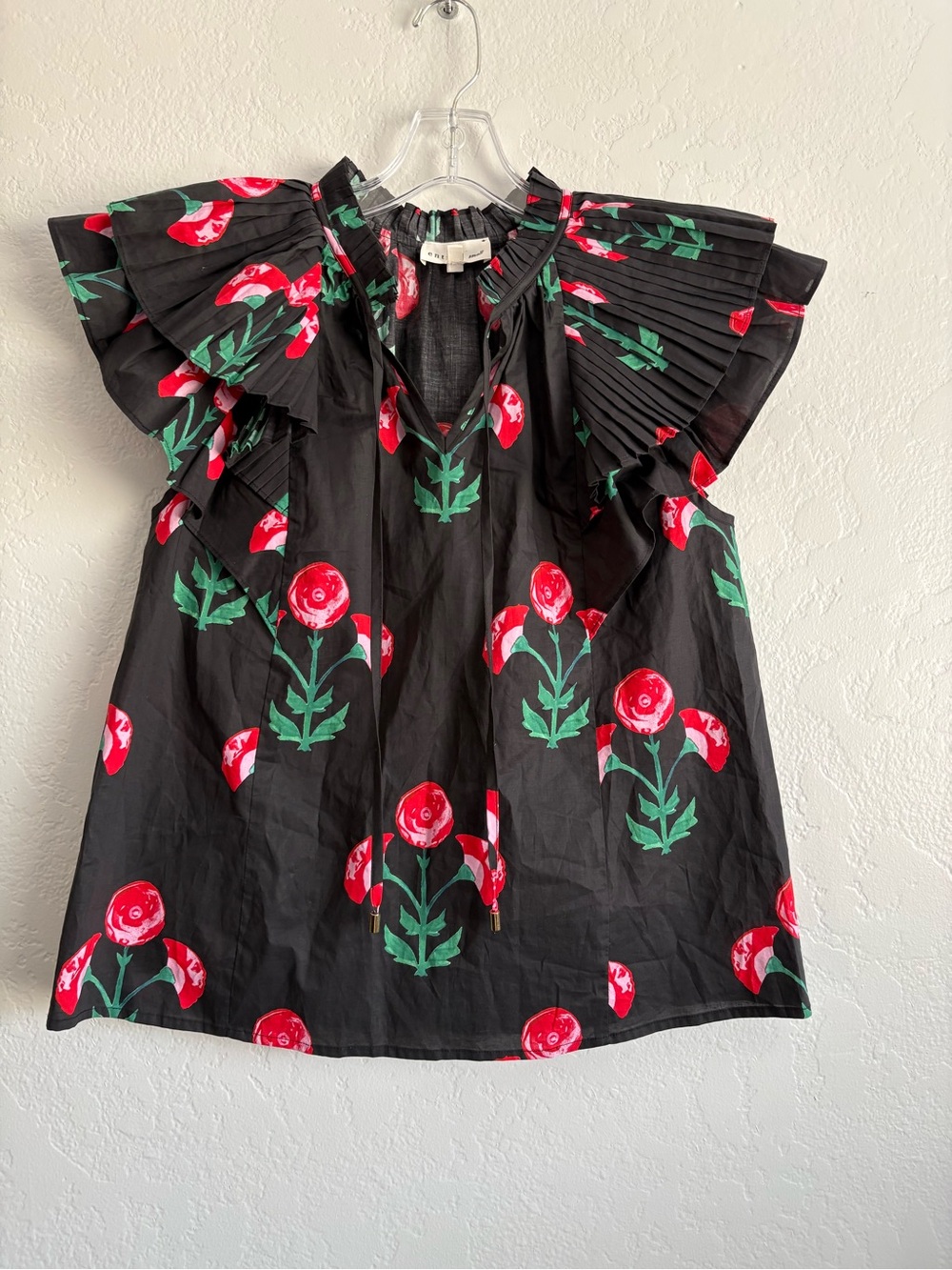 ❤️  New entro Black Blouse with Red Floral & Green Leaves